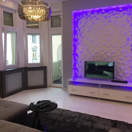 Apartment Synagogue Gozsdu Private *