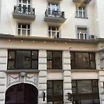 Synagogue Gozsdu Private Lejlighed